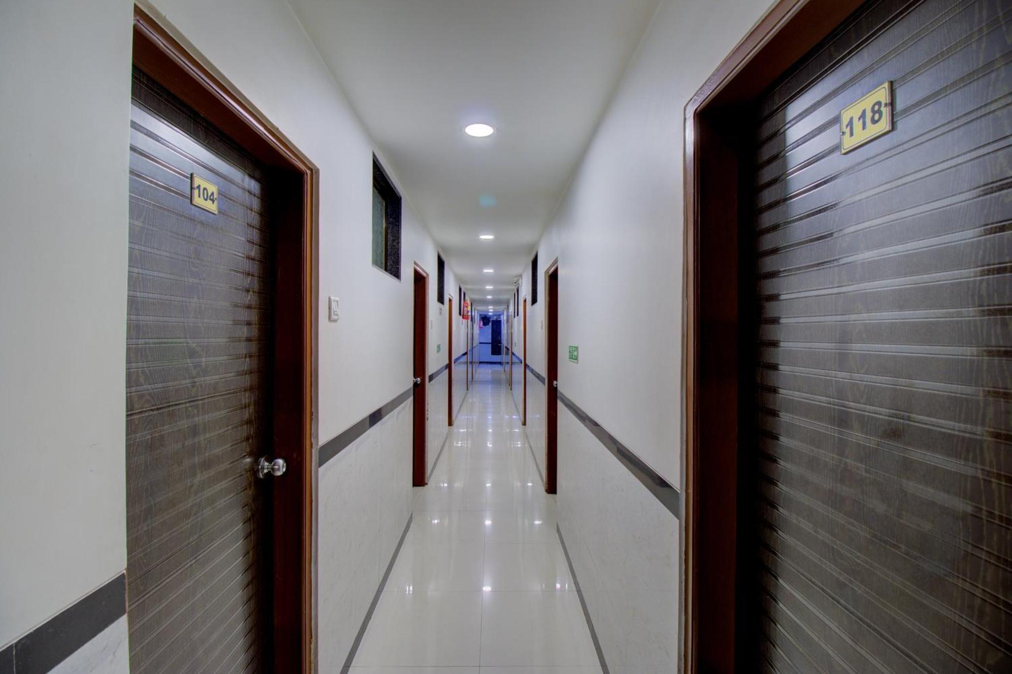 OYO 71172 Hotel Sion Residency Bombay Exterior foto